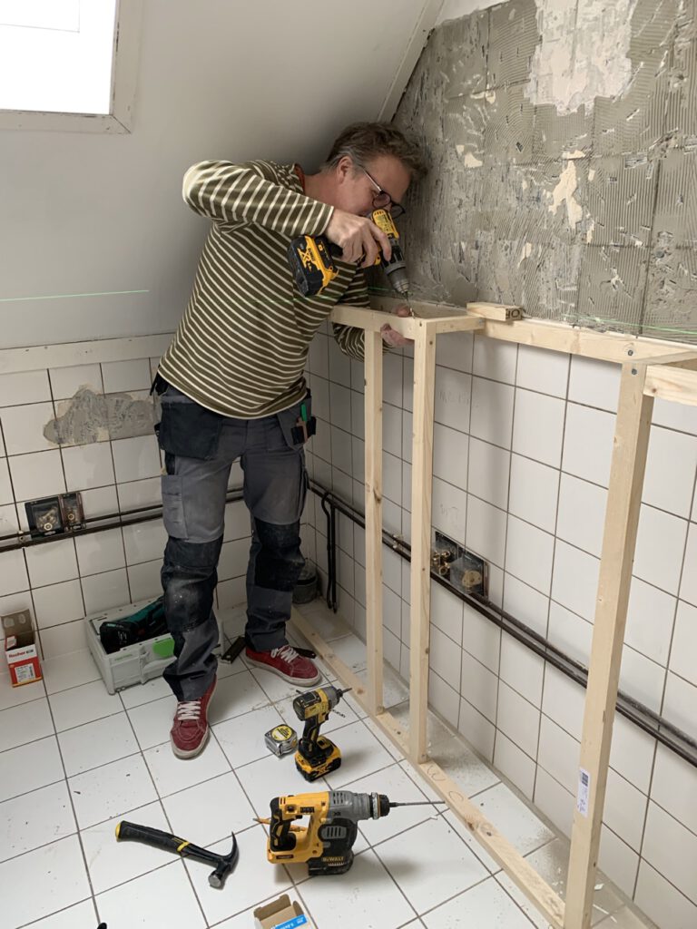Badkamer hout bouw